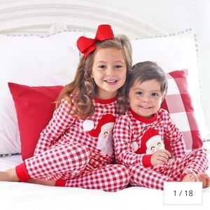 Classic Whimsy Happy Santa Red Gingham Kids Pajama Set Size 5